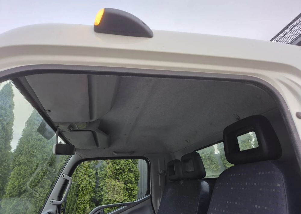 Furgão basculante Mitsubishi CANTER 3.0 3c13: foto 10 Furgão basculante Mitsubishi CANTER 3.0 3c13: foto 10