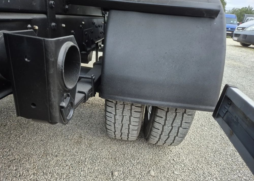 Furgão basculante Mitsubishi CANTER 3.0 3c13: foto 16 Furgão basculante Mitsubishi CANTER 3.0 3c13: foto 16