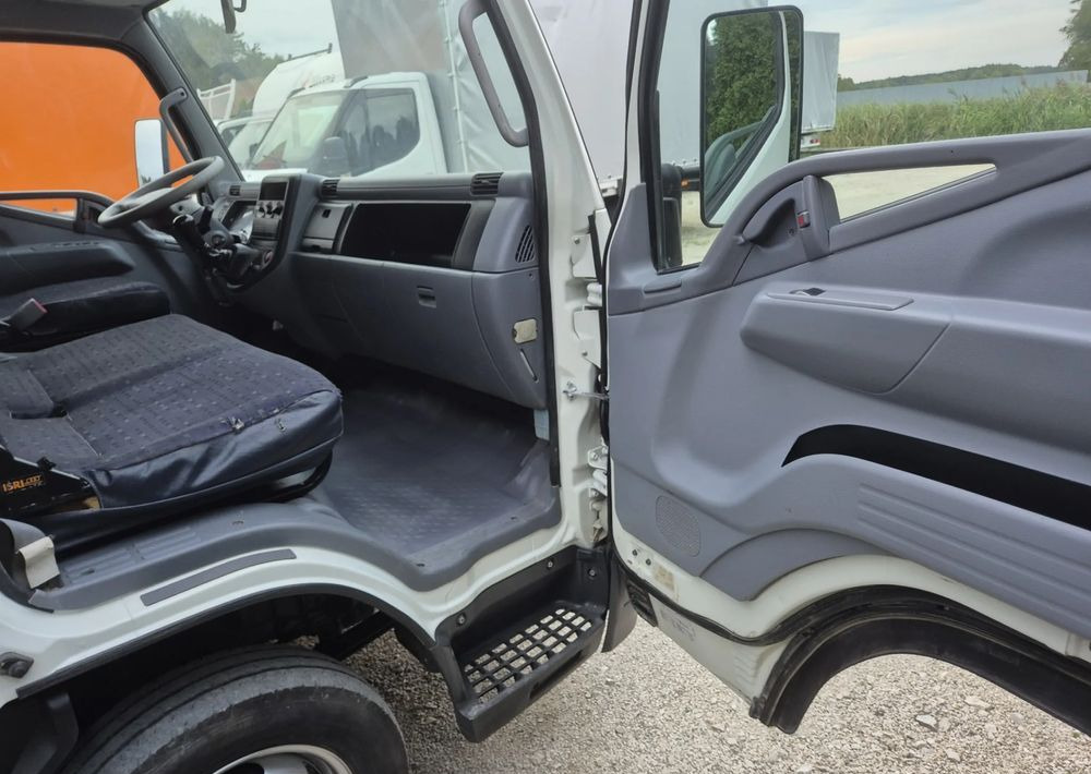 Furgão basculante Mitsubishi CANTER 3.0 3c13: foto 6 Furgão basculante Mitsubishi CANTER 3.0 3c13: foto 6