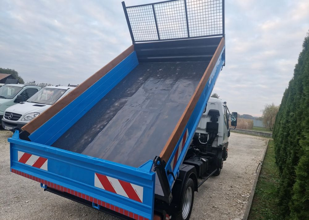 Mitsubishi Canter 3.0 130KM Zwykła Pompa - Furgão basculante: foto 4 Mitsubishi Canter 3.0 130KM Zwykła Pompa - Furgão basculante: foto 4