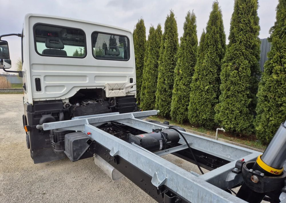 Nissan ATLEON 3.0 150KM Wywrotka 3-stronna - Furgão basculante: foto 5 Nissan ATLEON 3.0 150KM Wywrotka 3-stronna - Furgão basculante: foto 5