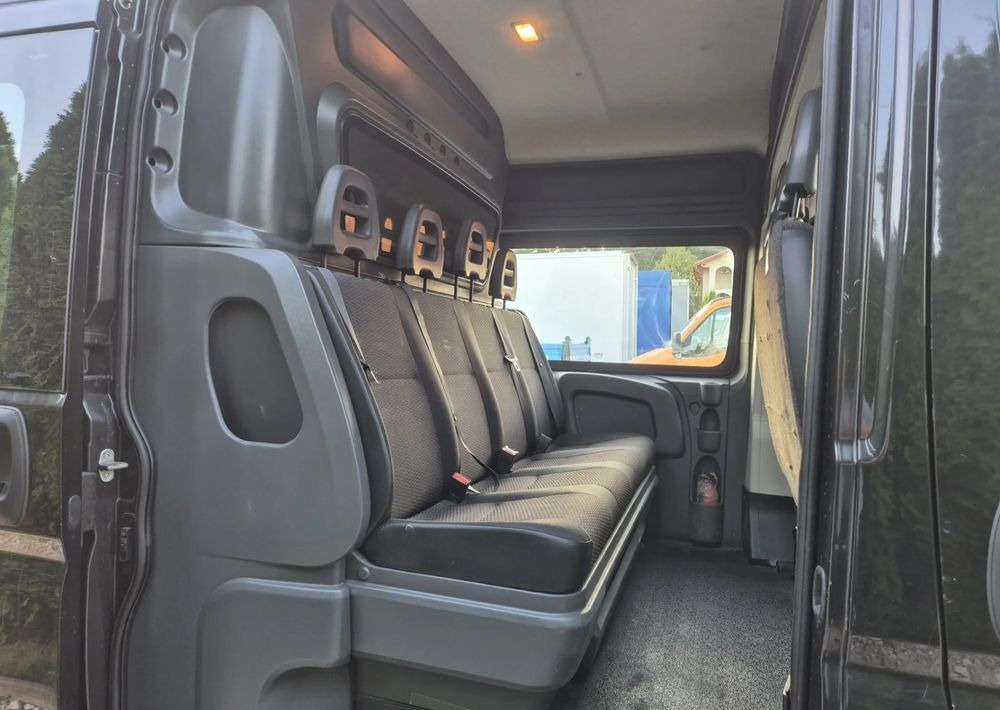 Peugeot Boxer 2.2 130KM Dubel kabina - Furgão: foto 5 Peugeot Boxer 2.2 130KM Dubel kabina - Furgão: foto 5