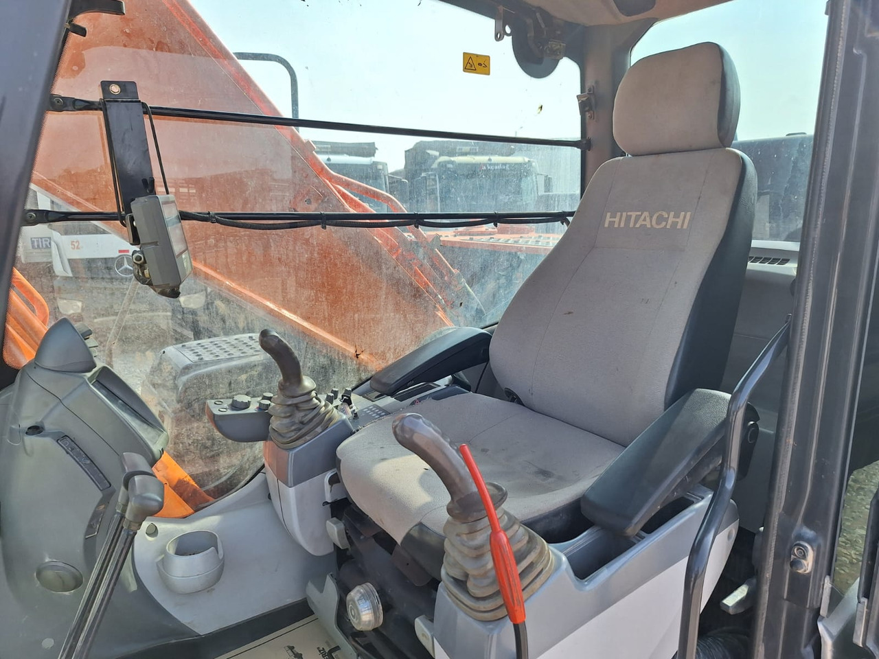 Escavadora de rastos HITACHI ZX 300 LCH-5A: foto 16