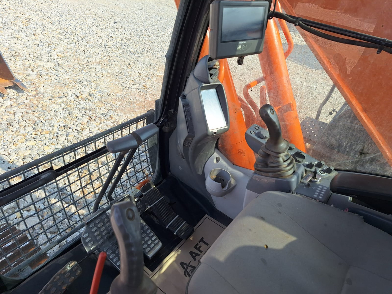 Escavadora de rastos HITACHI ZX 300 LCH-5A: foto 18