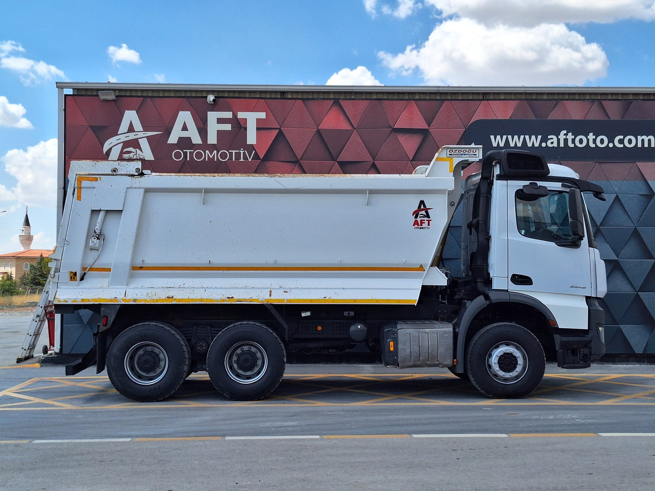 MERCEDES-BENZ AROCS 3345 - Caminhão basculante: foto 4 MERCEDES-BENZ AROCS 3345 - Caminhão basculante: foto 4