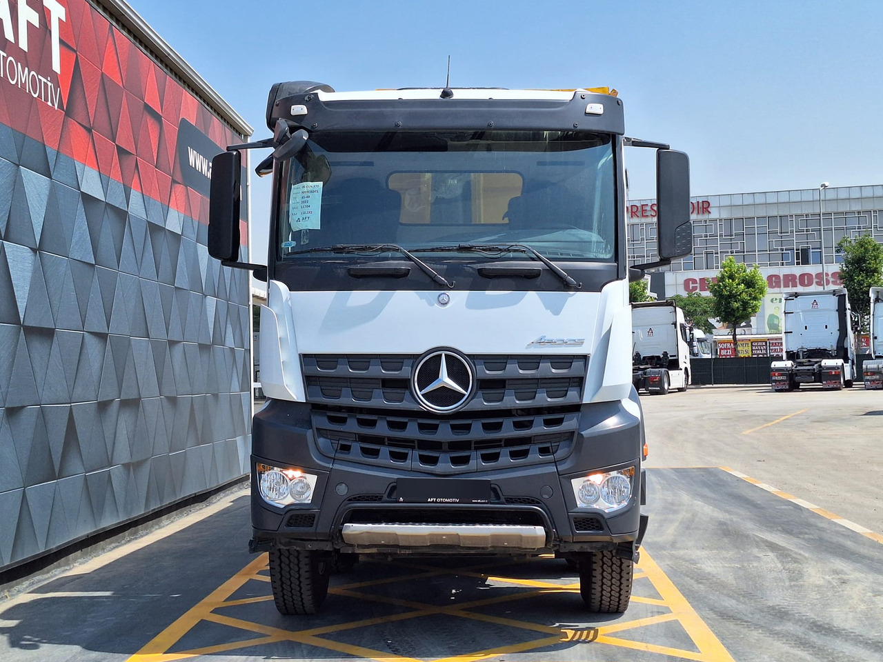 MERCEDES-BENZ AROCS 4148 - Caminhão basculante: foto 2 MERCEDES-BENZ AROCS 4148 - Caminhão basculante: foto 2