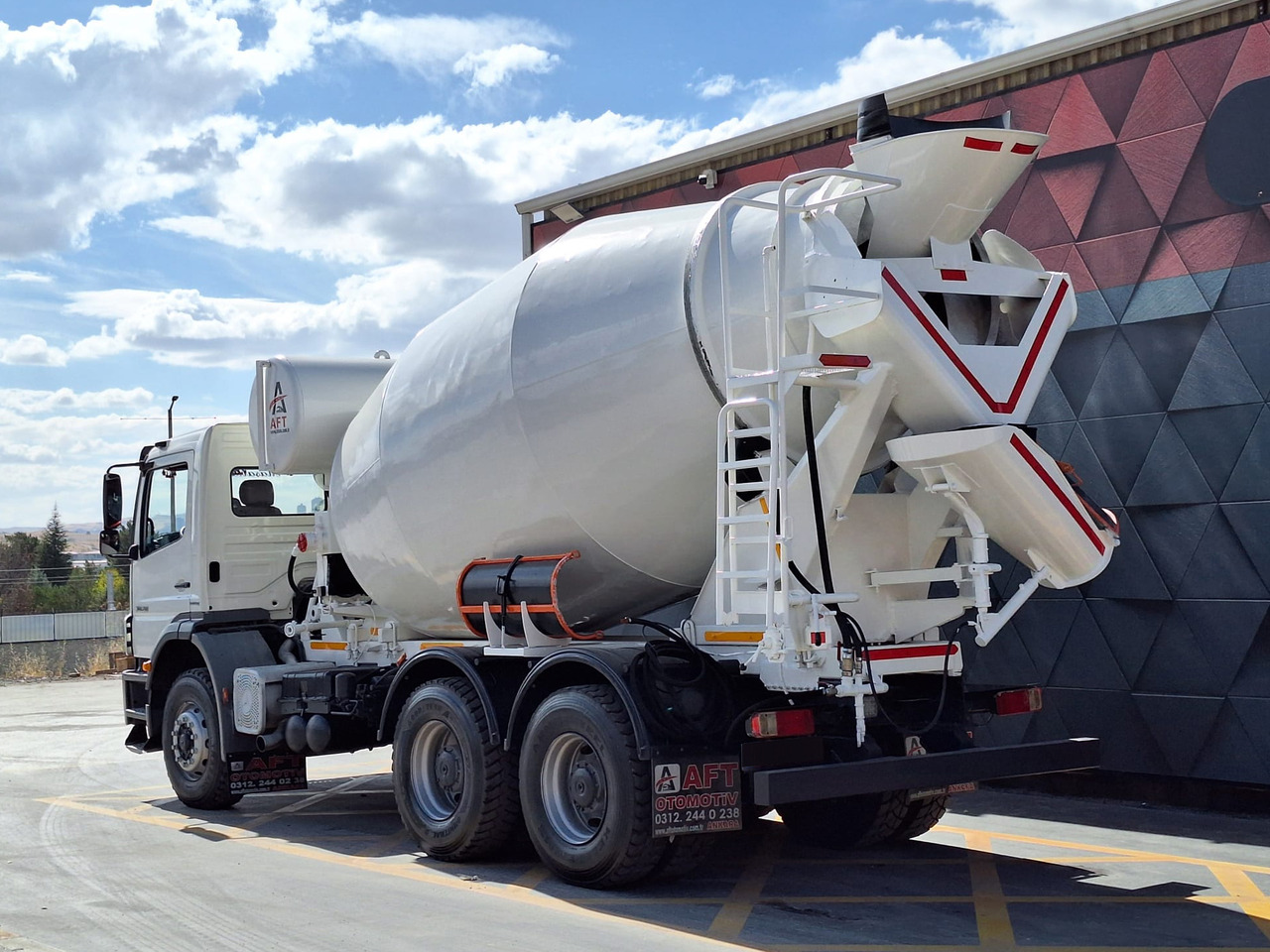 Caminhão betoneira MERCEDES-BENZ AXOR 3028: foto 6