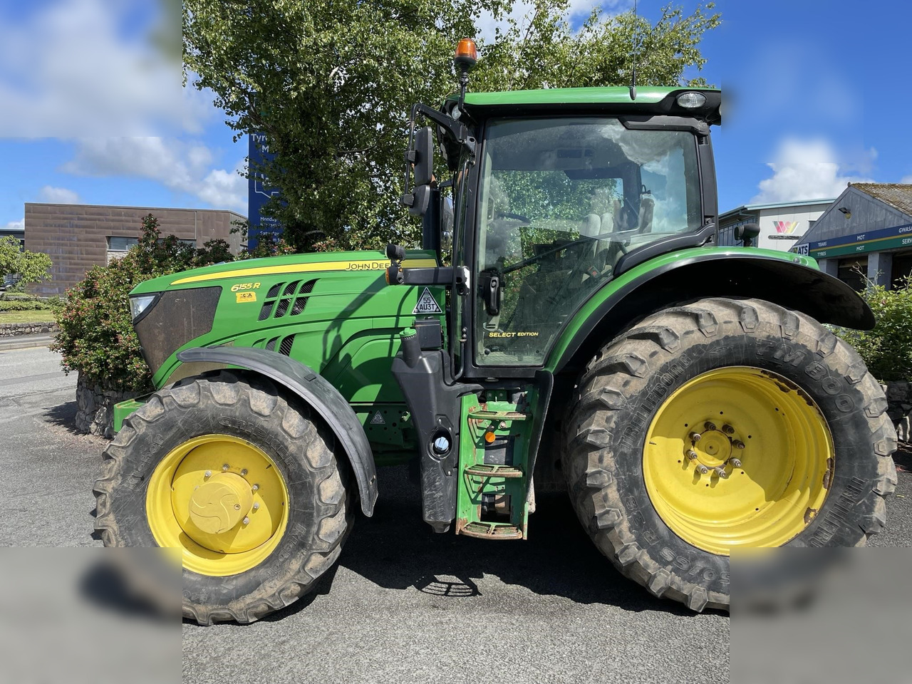 2019 JOHN DEERE 6155R - Trator: foto 2 2019 JOHN DEERE 6155R - Trator: foto 2