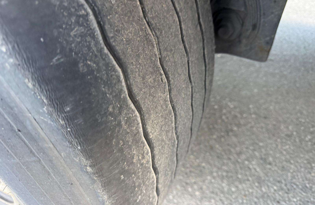 Krone Standart - Semireboque furgão: foto 3 Krone Standart - Semireboque furgão: foto 3