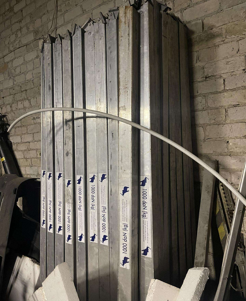 Schmitz SKO - Carroceria e exterior de Reboque: foto 1 Schmitz SKO - Carroceria e exterior de Reboque: foto 1