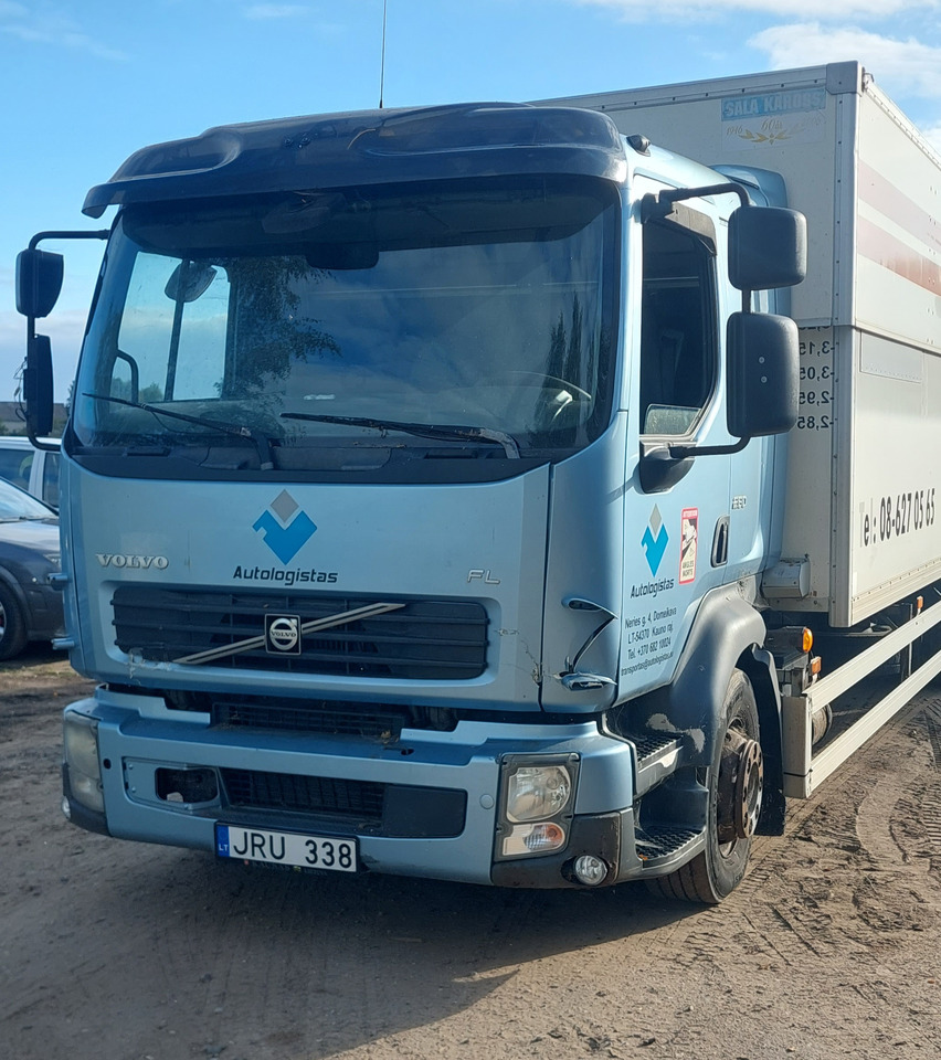 VOLVO FL280 - Caminhão furgão: foto 2 VOLVO FL280 - Caminhão furgão: foto 2