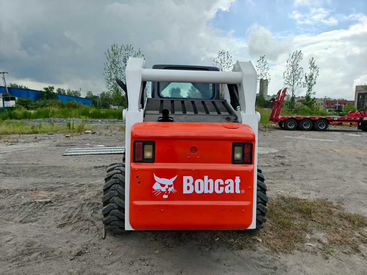 BOBCAT skid steer loader S300 - Mini carregadeira: foto 3 BOBCAT skid steer loader S300 - Mini carregadeira: foto 3