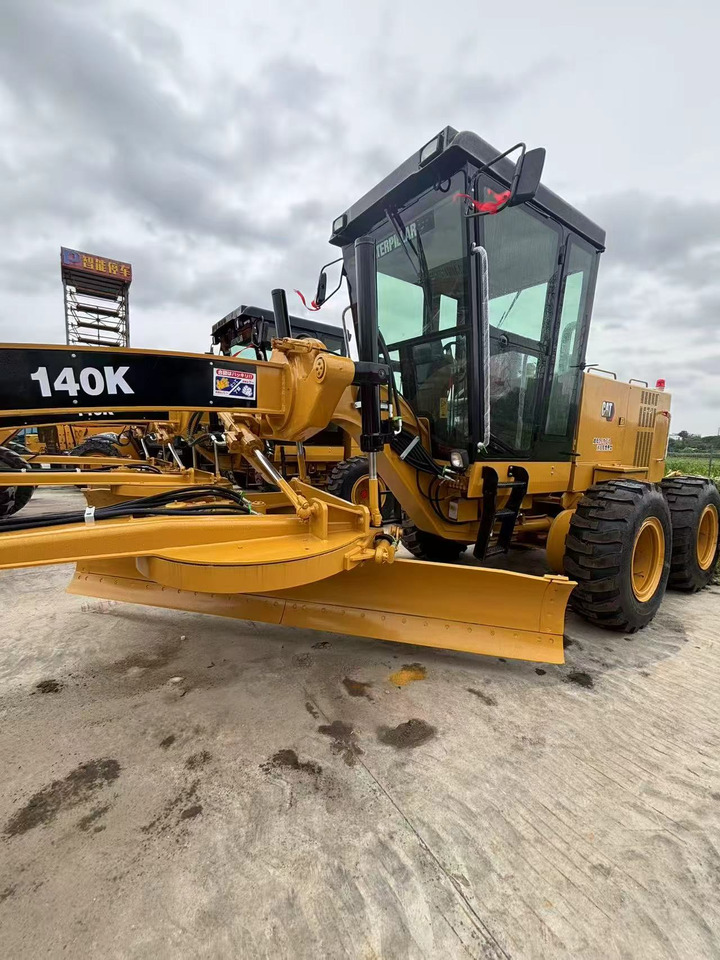 CATERPILLAR 140K moter grader hot sale construction machine - Motoniveladora: foto 2 CATERPILLAR 140K moter grader hot sale construction machine - Motoniveladora: foto 2