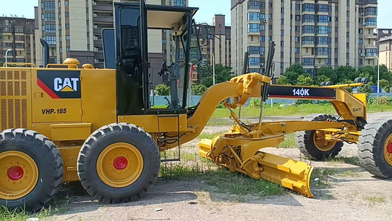 CATERPILLAR 140K used motor grader low price - Motoniveladora: foto 2 CATERPILLAR 140K used motor grader low price - Motoniveladora: foto 2