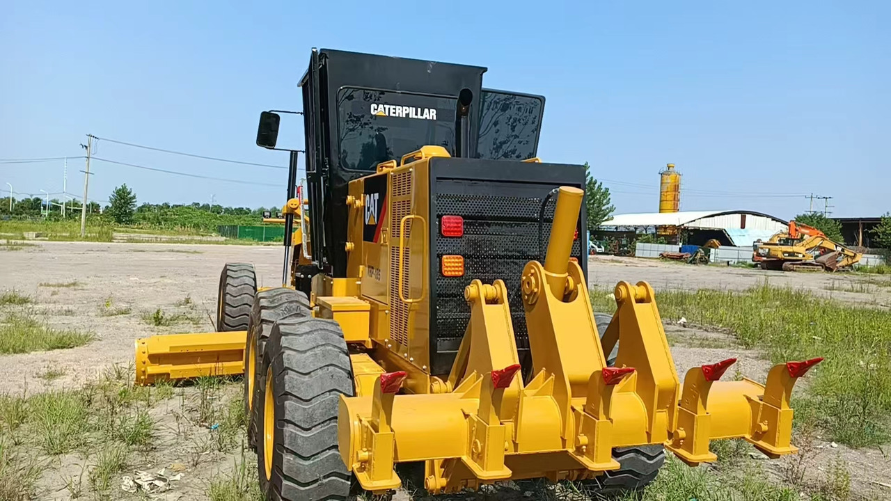 CATERPILLAR 140K used motor grader low price - Motoniveladora: foto 4 CATERPILLAR 140K used motor grader low price - Motoniveladora: foto 4