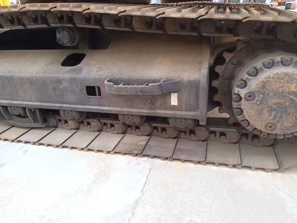 CATERPILLAR 325C used excavator low price for sale - Escavadora de rastos: foto 4 CATERPILLAR 325C used excavator low price for sale - Escavadora de rastos: foto 4