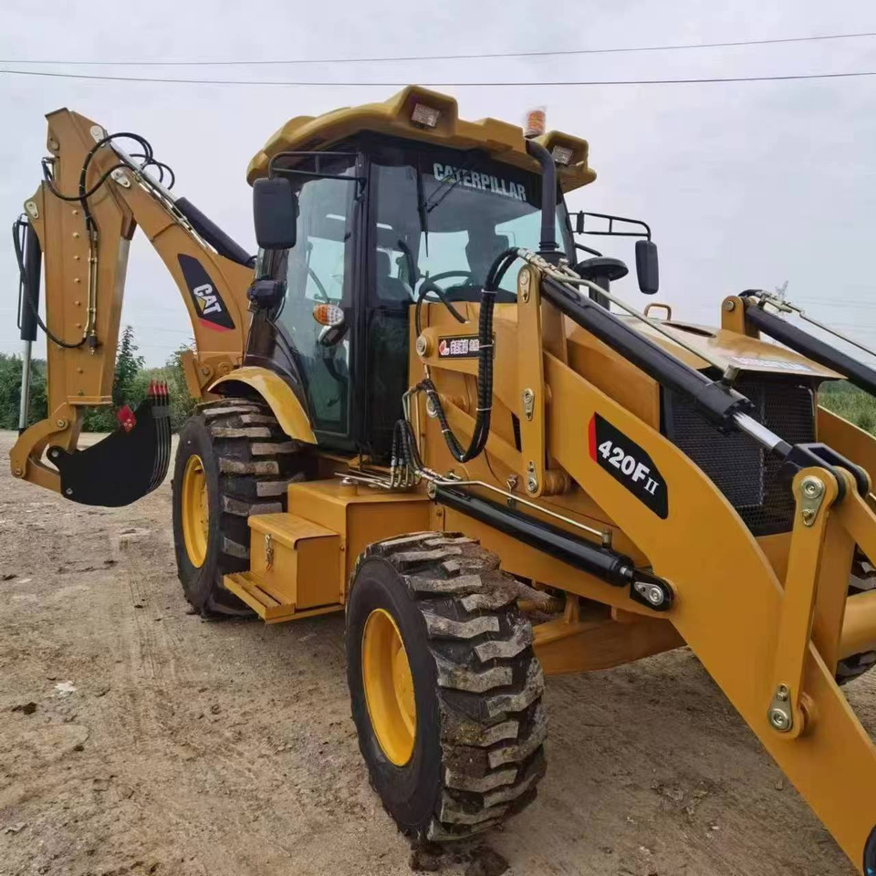 CATERPILLAR 420F backhoe loader stock new low hour jcb TLB - Retroescavadeira: foto 2 CATERPILLAR 420F backhoe loader stock new low hour jcb TLB - Retroescavadeira: foto 2