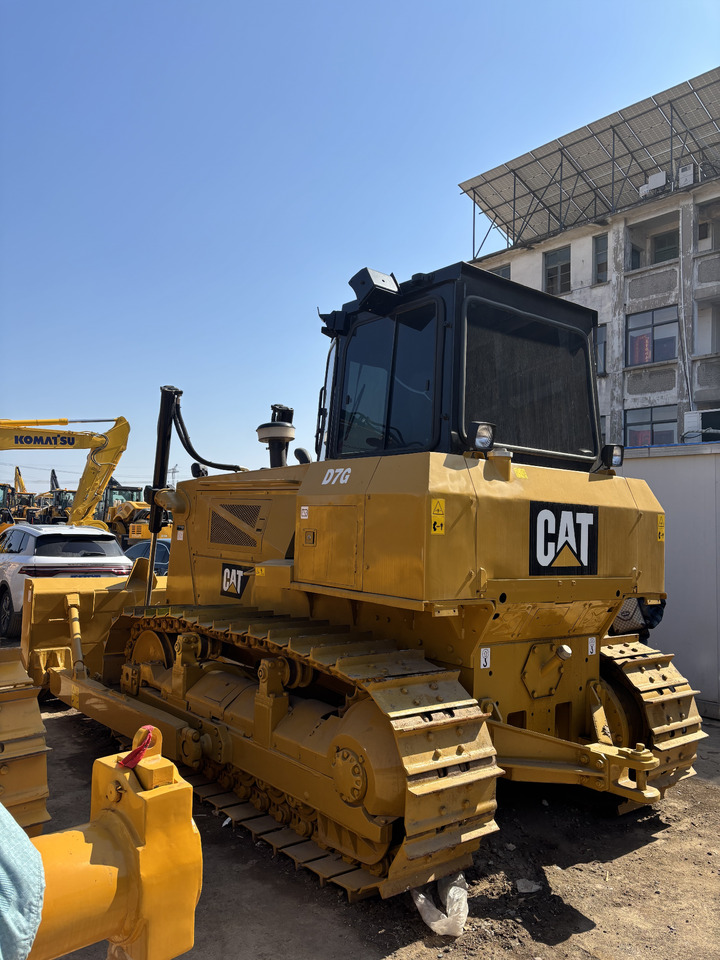 CATERPILLAR D7G USED bulldozer good condition ready to work - Buldôzer: foto 5 CATERPILLAR D7G USED bulldozer good condition ready to work - Buldôzer: foto 5