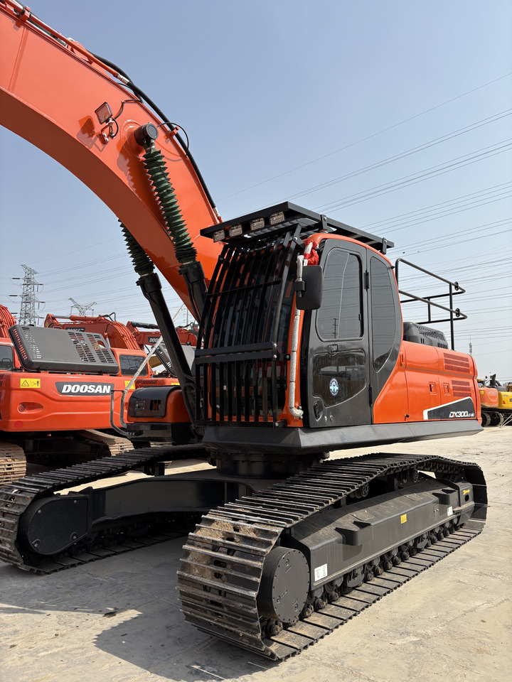 DOOSAN Dx300cl low work hours original excavator - Escavadora de rastos: foto 5 DOOSAN Dx300cl low work hours original excavator - Escavadora de rastos: foto 5