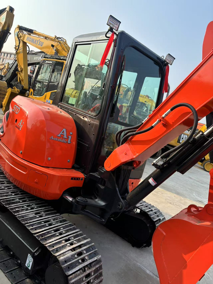 KUBOTA 6 ton mini excavator japan brand original - Mini escavadeira: foto 2 KUBOTA 6 ton mini excavator japan brand original - Mini escavadeira: foto 2