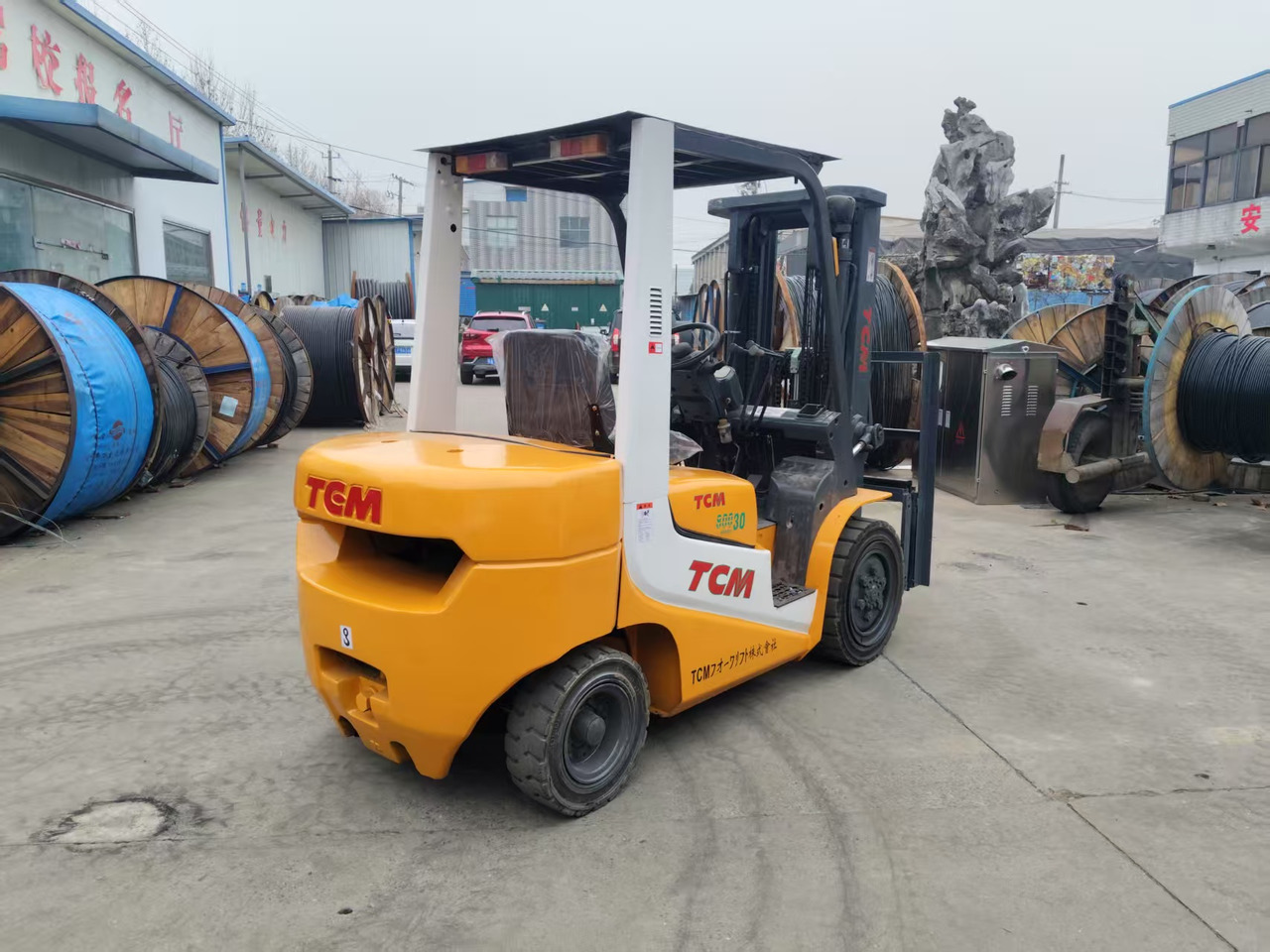 TCM FD30 Japan brand used 3 ton 4.5m diesel forklift Customizable mast clamps - Empilhadeira a diesel: foto 5 TCM FD30 Japan brand used 3 ton 4.5m diesel forklift Customizable mast clamps - Empilhadeira a diesel: foto 5
