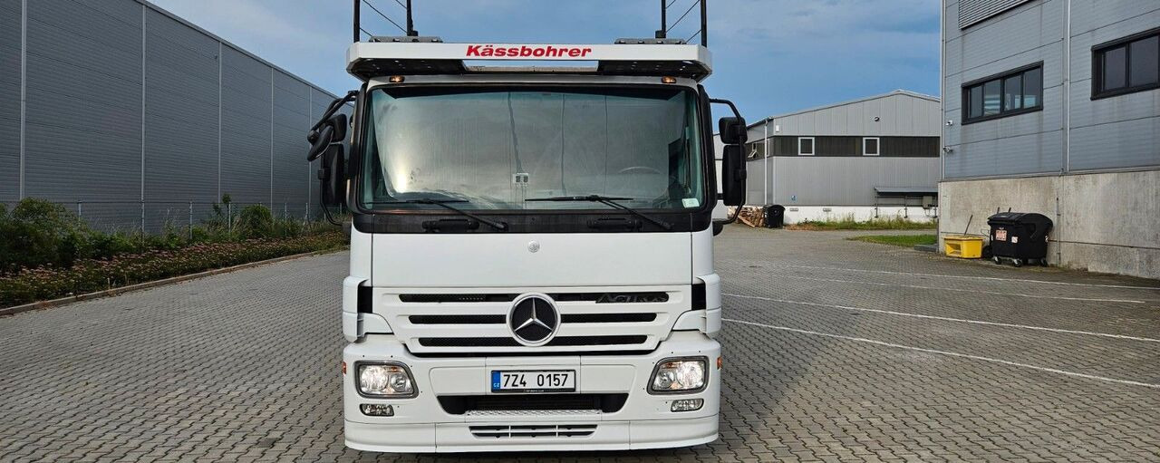 MERCEDES-BENZ Actros 1846 - Caminhão transporte de veículos: foto 2 MERCEDES-BENZ Actros 1846 - Caminhão transporte de veículos: foto 2