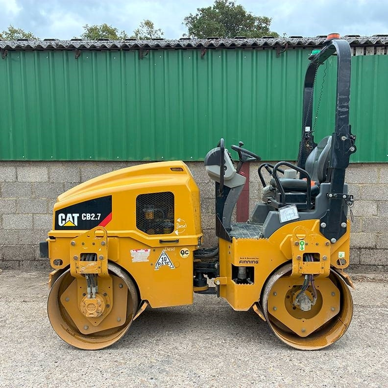 CAT CB 2.7 - Compactador de asfalto: foto 1 CAT CB 2.7 - Compactador de asfalto: foto 1