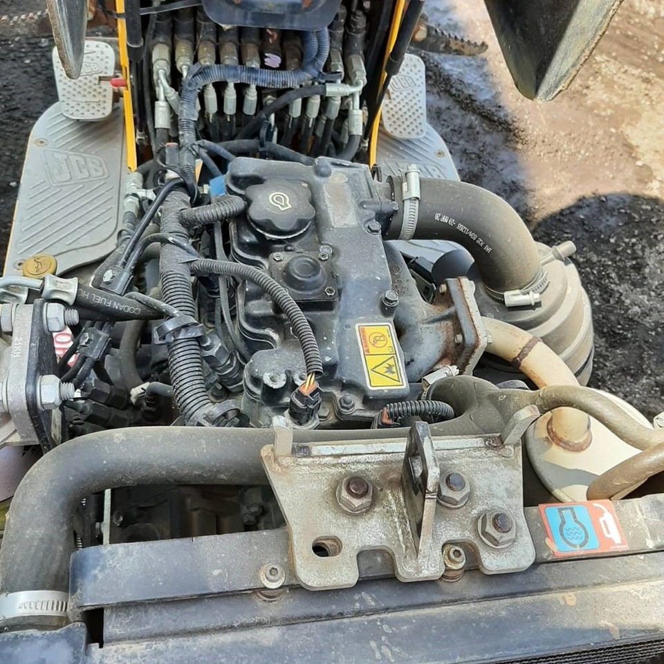 JCB 8008 - Mini escavadeira: foto 3 JCB 8008 - Mini escavadeira: foto 3