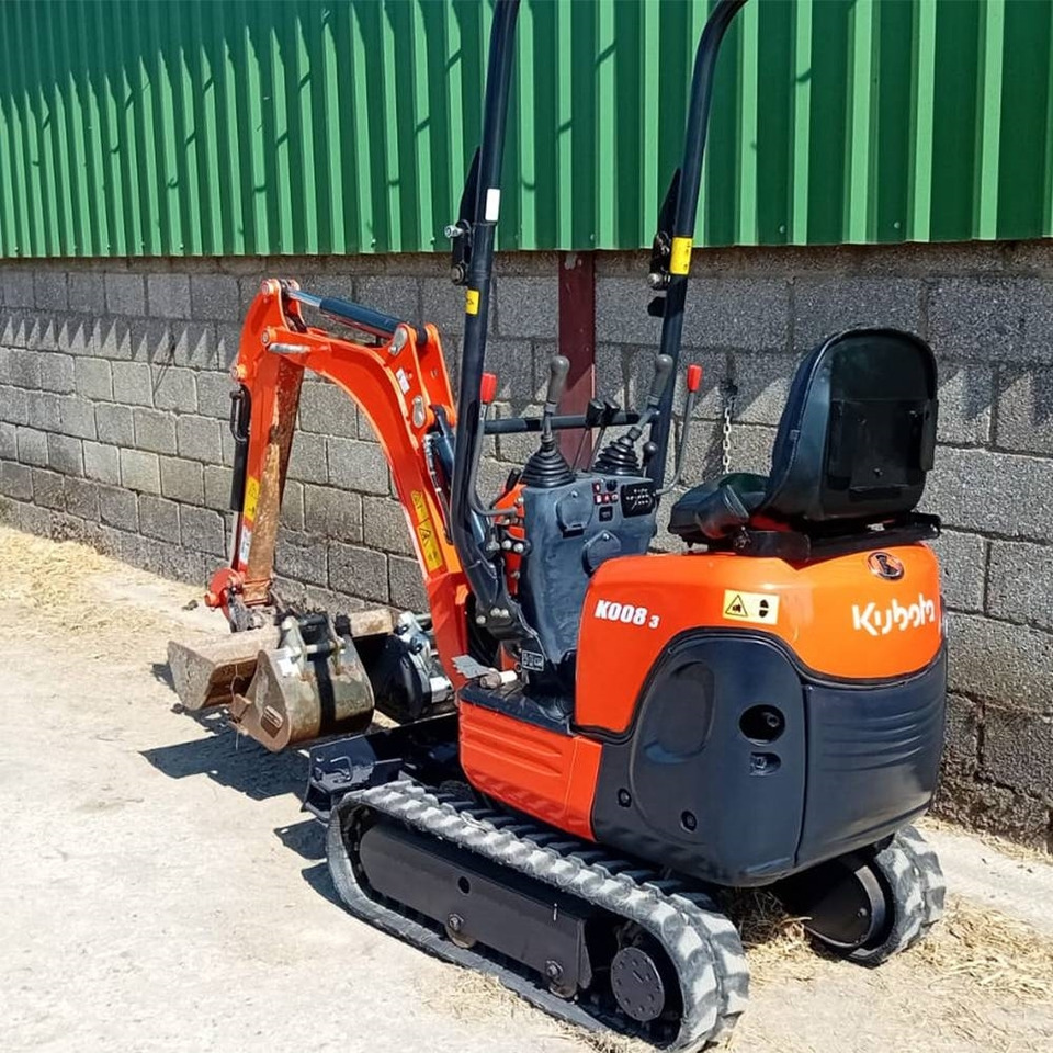 Locação de Kubota K 008-3  Kubota K 008-3: foto 8