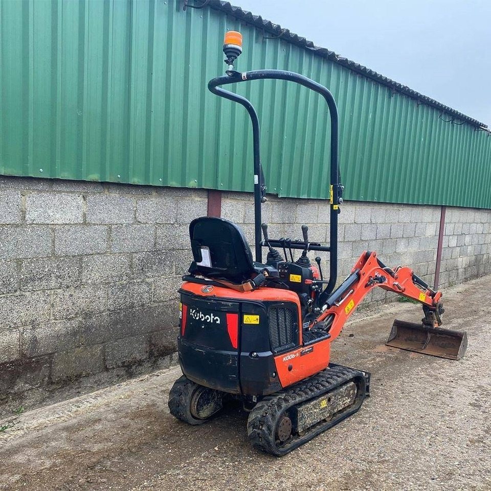 Locação de Kubota K 008-5  Kubota K 008-5: foto 6