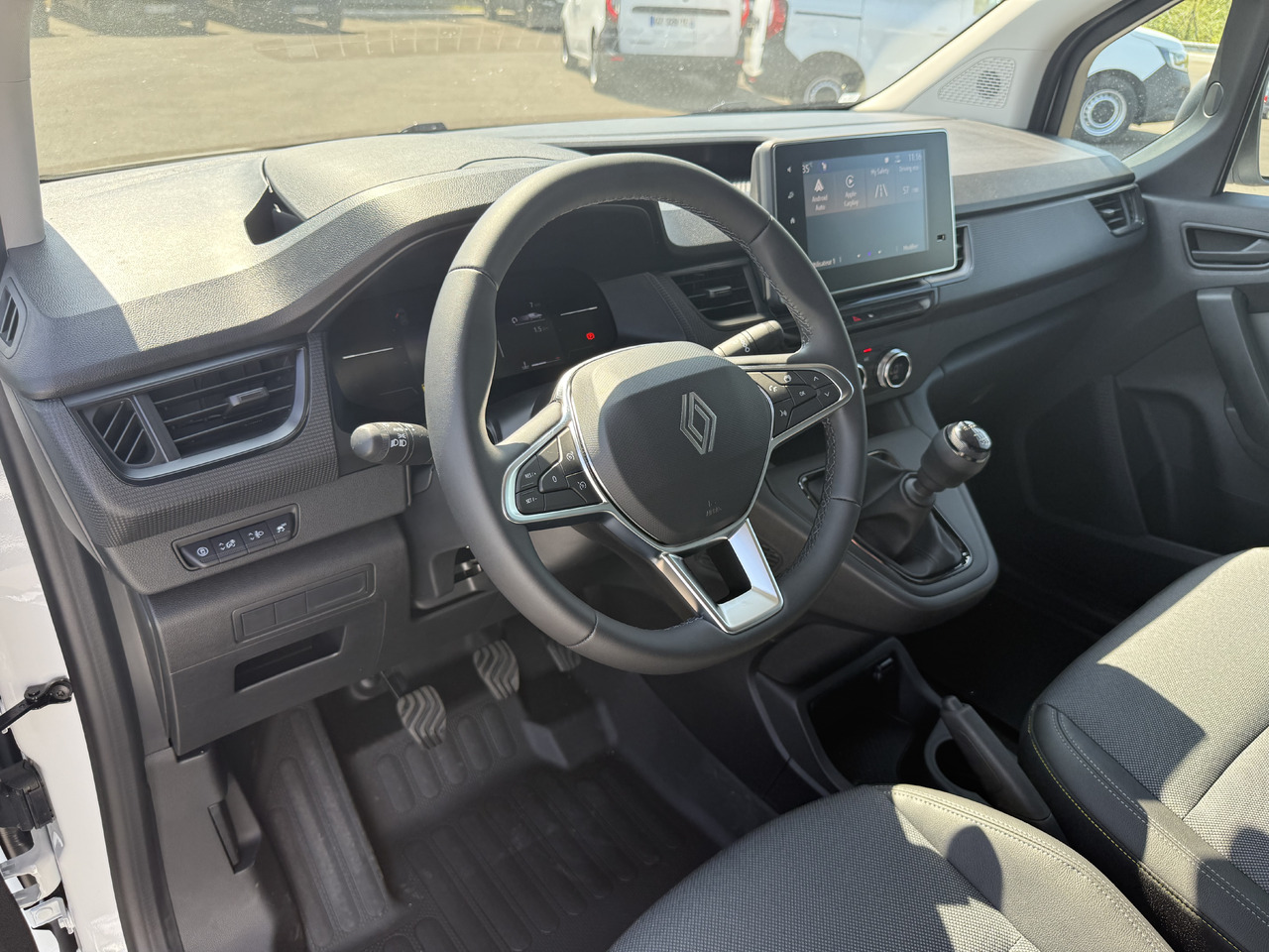 RENAULT KANGOO VAN 1.5DCI95 L1 FOURGON - Furgão compacto: foto 5 RENAULT KANGOO VAN 1.5DCI95 L1 FOURGON - Furgão compacto: foto 5