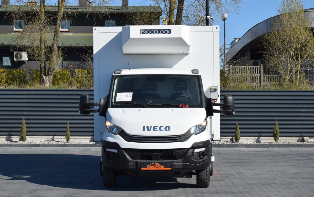 Iveco DAILY 70C18 / 3.0 - 180 KM / AUTOMAT HI-MATIC / 3 OSOBY / CHŁODNIA - MROŹNIA 4,55 M / AGREGAD FRIGOBLOCK / WINDA SORENSEN / KLIMA / TEMPOMAT / KAMERA COFANIA / REGULOWANE ZAWIESZENIE / SERWISOWA - Caminhão frigorífico: foto 2 Iveco DAILY 70C18 / 3.0 - 180 KM / AUTOMAT HI-MATIC / 3 OSOBY / CHŁODNIA - MROŹNIA 4,55 M / AGREGAD FRIGOBLOCK / WINDA SORENSEN / KLIMA / TEMPOMAT / KAMERA COFANIA / REGULOWANE ZAWIESZENIE / SERWISOWA - Caminhão frigorífico: foto 2