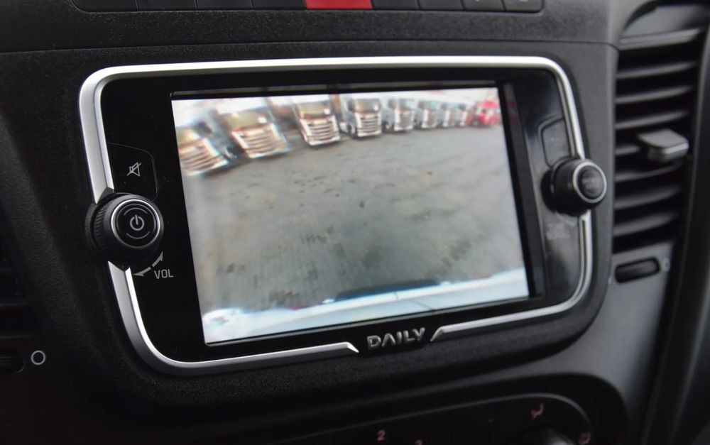 Furgão Iveco DAILY MAXI 35S14 / 2.3 - 140 KM / AUTOMAT HI-MATIC / NOWY MODEL / 3 OSOBY / DOSTAWCZE / BLASZAK / KAMERA COFANIA / TEMPOMAT / KLIMA / 2022 / SERWISOWANY / SPROWADZONY Z NIEMIEC: foto 36