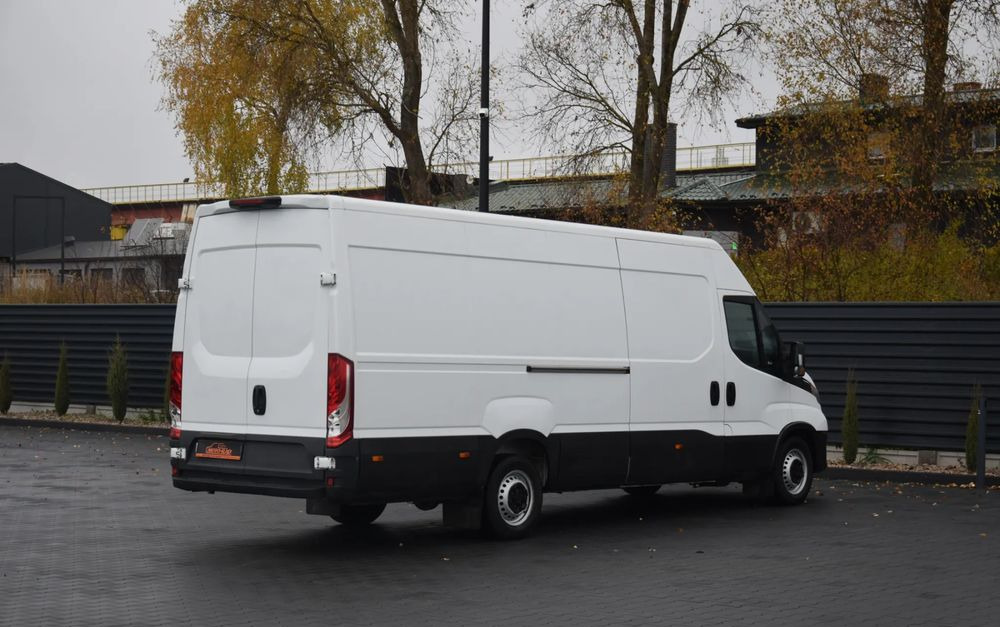 Iveco DAILY MAXI 35S16 / 2.3 - 160 KM / NOWY MODEL / 3 OSOBY / DOSTAWCZE / BLASZAK / KLIMA / CZUJNIKI COFANIA / TRYB CITY-ECO / 2023 / SERWISOWANY / SPROWADZONY Z NIEMIEC - Furgão: foto 5 Iveco DAILY MAXI 35S16 / 2.3 - 160 KM / NOWY MODEL / 3 OSOBY / DOSTAWCZE / BLASZAK / KLIMA / CZUJNIKI COFANIA / TRYB CITY-ECO / 2023 / SERWISOWANY / SPROWADZONY Z NIEMIEC - Furgão: foto 5