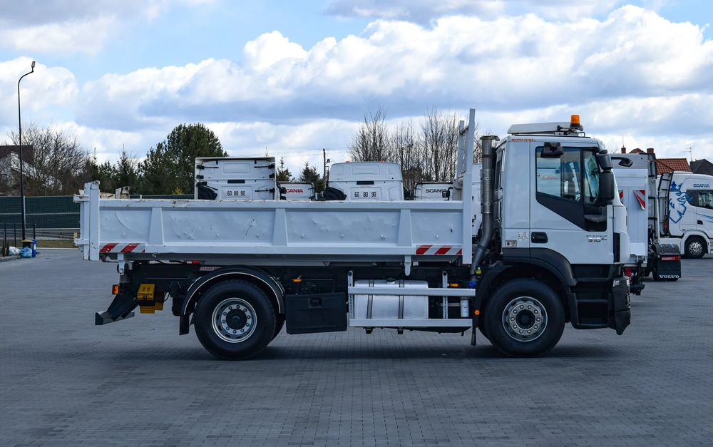 Iveco STRALIS 310 / 4x2 / EURO 6 / WYWROTKA / HYDROBURTA / AUTOMAT / HAK / 2015 / NISKI PRZEBIEG / SPROWADZONY - Caminhão basculante: foto 4 Iveco STRALIS 310 / 4x2 / EURO 6 / WYWROTKA / HYDROBURTA / AUTOMAT / HAK / 2015 / NISKI PRZEBIEG / SPROWADZONY - Caminhão basculante: foto 4