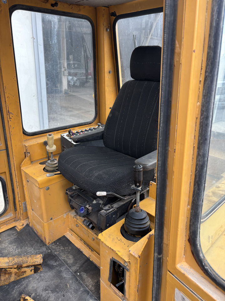 LIEBHERR PR 711 - Buldôzer: foto 4 LIEBHERR PR 711 - Buldôzer: foto 4