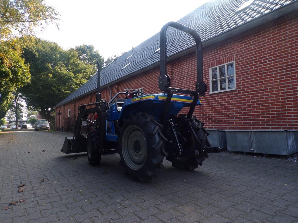 Kleintraktor Iseki TU160 mit Frontlader ab 125 € pro Monat. - Mini trator: foto 3 Kleintraktor Iseki TU160 mit Frontlader ab 125 € pro Monat. - Mini trator: foto 3