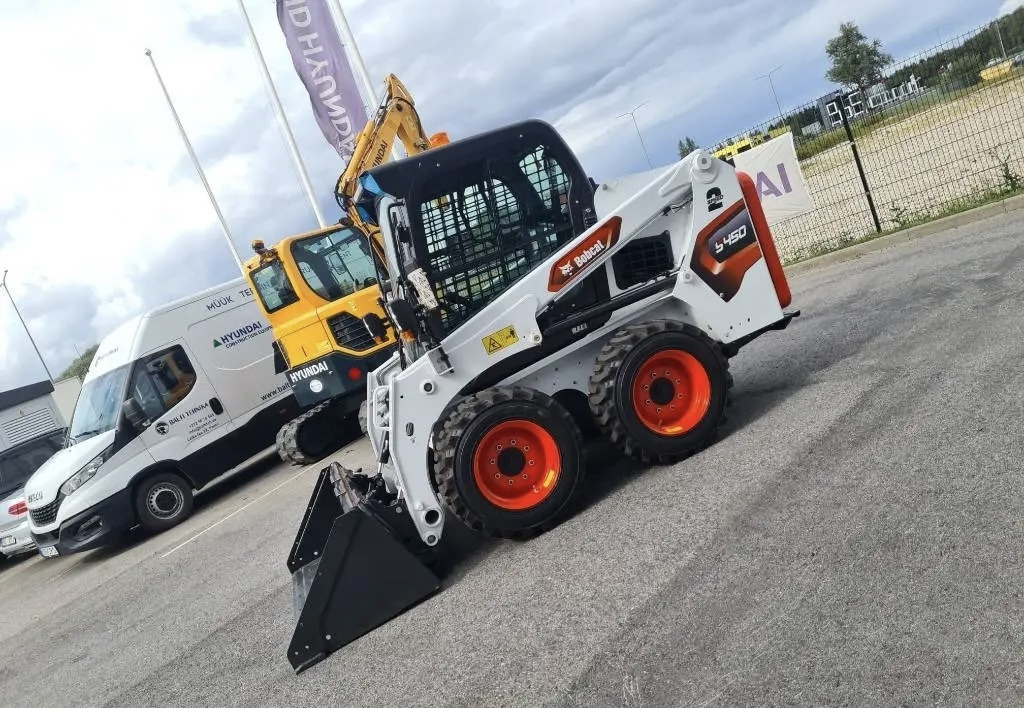 BOBCAT S450 - Mini carregadeira: foto 1 BOBCAT S450 - Mini carregadeira: foto 1