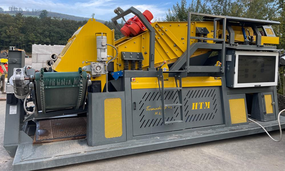 Rockmaster Tornado 4 - Peneira vibratória: foto 1 Rockmaster Tornado 4 - Peneira vibratória: foto 1