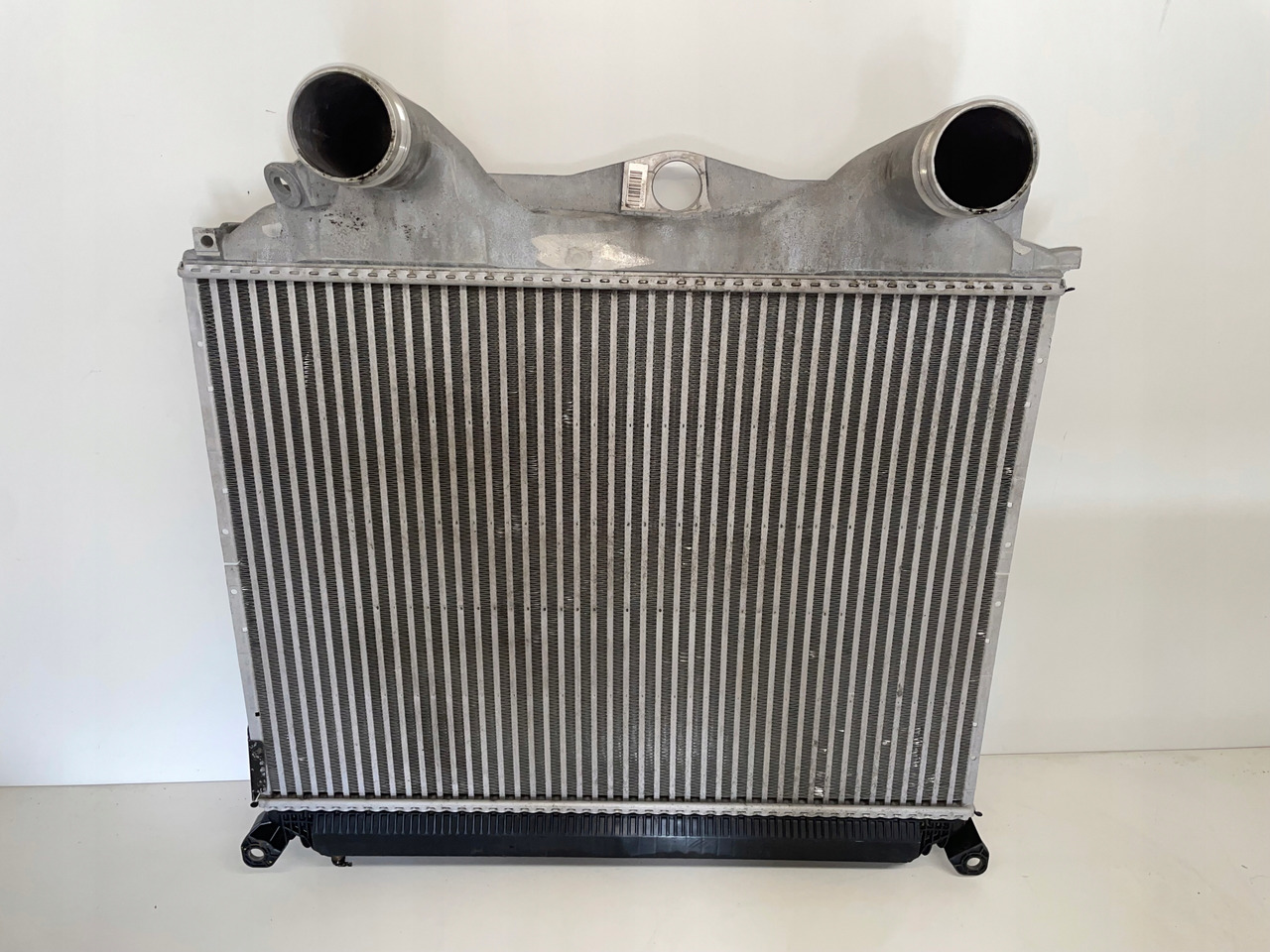 CHŁODNICA INTERCOLLER INTERKULER MAN TGS TGA - Intercooler de Caminhão: foto 2 CHŁODNICA INTERCOLLER INTERKULER MAN TGS TGA - Intercooler de Caminhão: foto 2