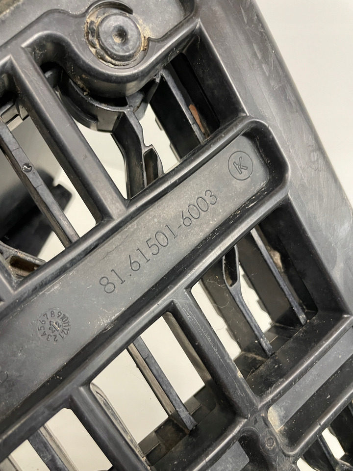 DOLNY STOPIEŃ STOPNICA MAN TG3 TGX TGS 3 81615016003 - Estribo de Caminhão: foto 4 DOLNY STOPIEŃ STOPNICA MAN TG3 TGX TGS 3 81615016003 - Estribo de Caminhão: foto 4