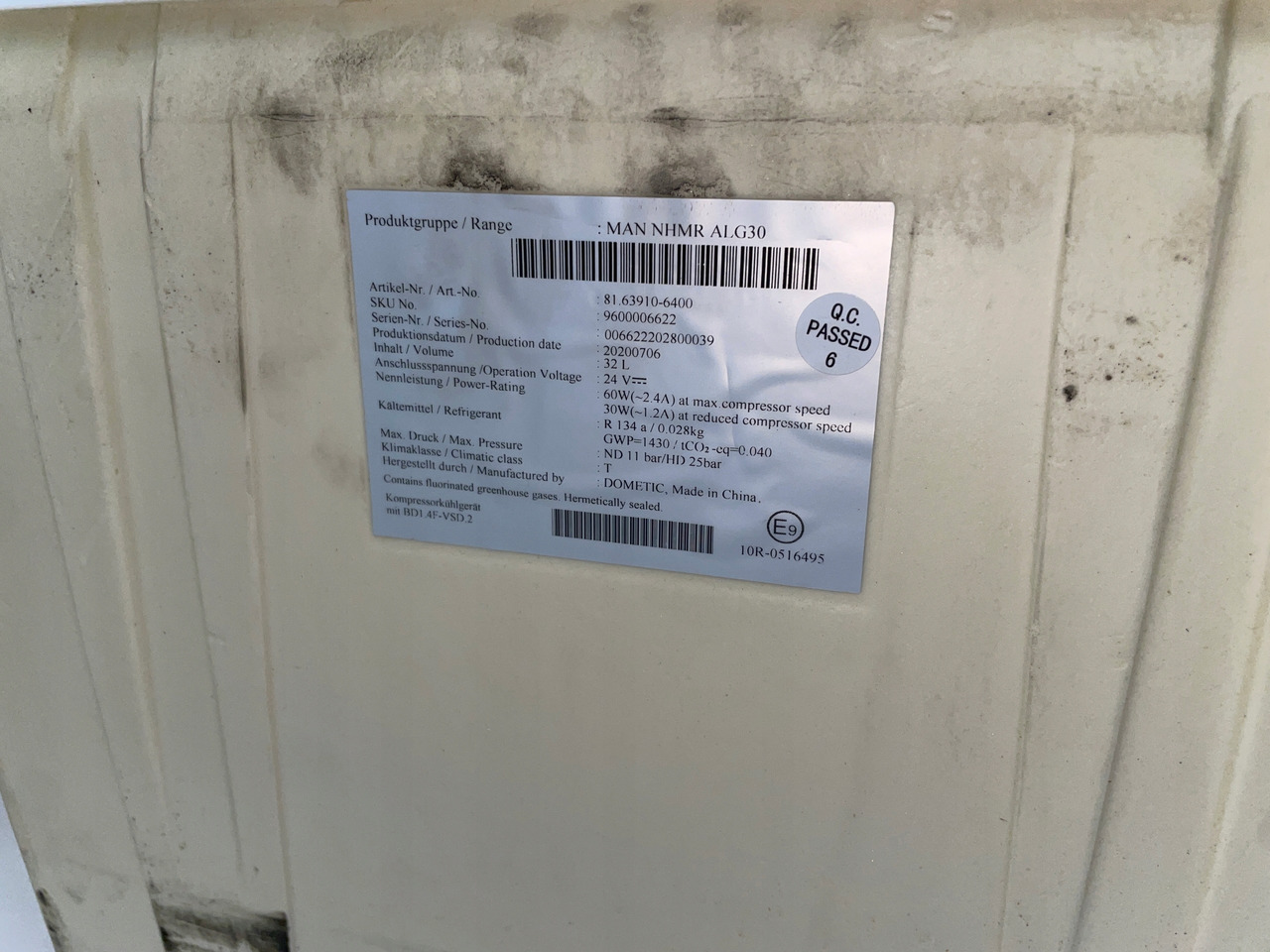 LODÓWKA CHŁODZIARKA MAN TGS TGL TGM 3 TGS3 EURO 6 81639106400 - Cabine e interior de Caminhão: foto 4 LODÓWKA CHŁODZIARKA MAN TGS TGL TGM 3 TGS3 EURO 6 81639106400 - Cabine e interior de Caminhão: foto 4