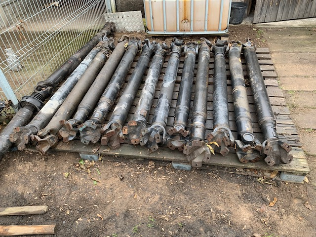 WAŁ NAPĘDOWY MAN TGA TGX TGS CENA OD 100 ZŁ - Eixo cardan de Caminhão: foto 2 WAŁ NAPĘDOWY MAN TGA TGX TGS CENA OD 100 ZŁ - Eixo cardan de Caminhão: foto 2