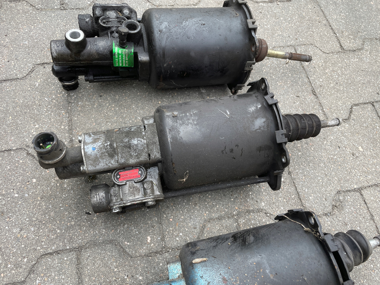 WYBIERAK SKRZYNI BIEGÓW WYSPRZĘGLIK ZAWÓR MAN TGA TGS TGX 9700514127 - Cilindro de embreagem de Caminhão: foto 4 WYBIERAK SKRZYNI BIEGÓW WYSPRZĘGLIK ZAWÓR MAN TGA TGS TGX 9700514127 - Cilindro de embreagem de Caminhão: foto 4