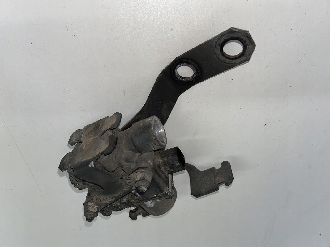 ZAWÓR CIŚNIENIA MERCEDES ACTROS MP4 A0054299244 - Suspensão de Caminhão: foto 3 ZAWÓR CIŚNIENIA MERCEDES ACTROS MP4 A0054299244 - Suspensão de Caminhão: foto 3