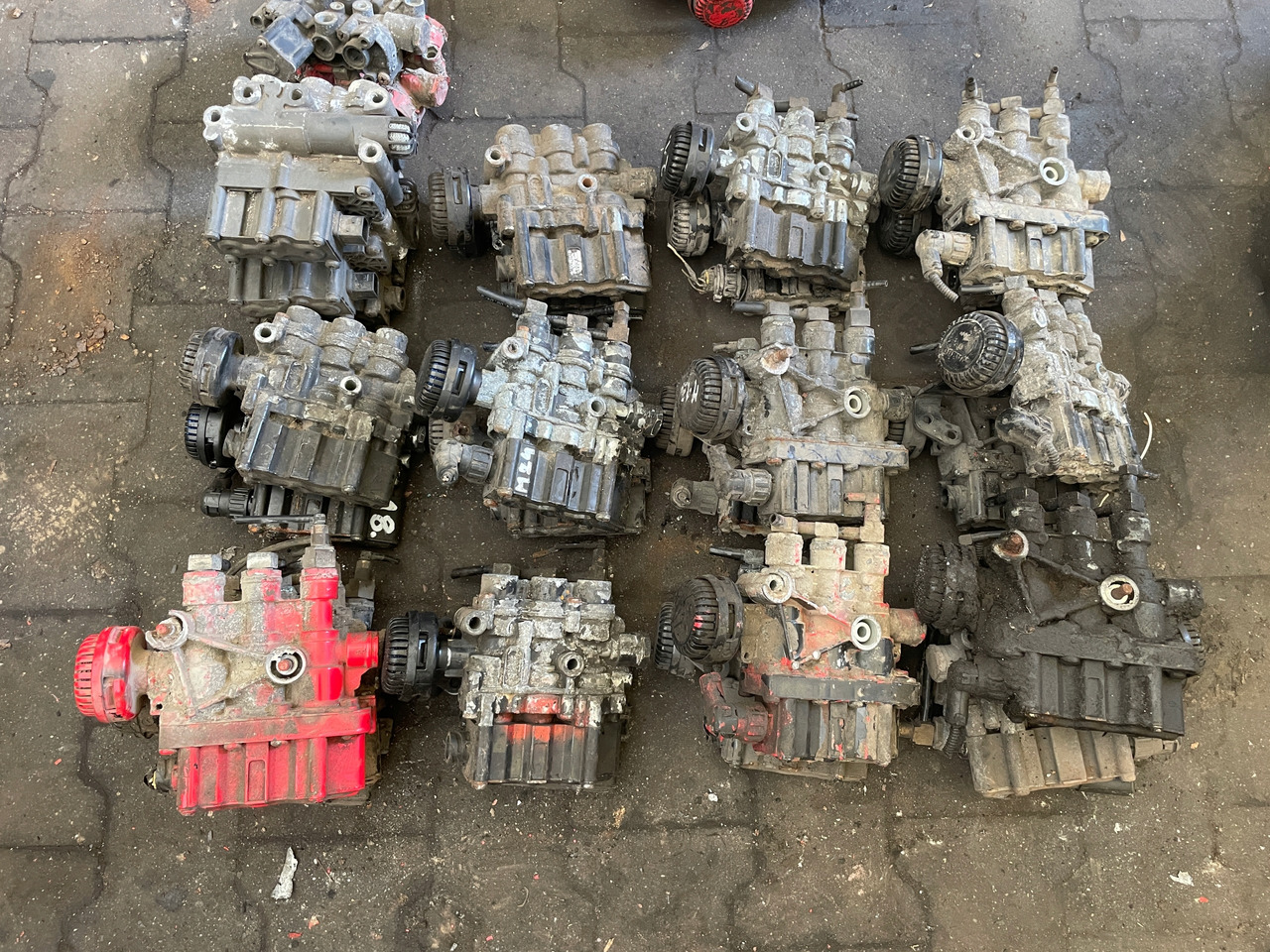 ZAWÓR PODUSZEK ECAS MAN TGA TGX TGS 4729000550 - Suspensão a ar de Caminhão: foto 4 ZAWÓR PODUSZEK ECAS MAN TGA TGX TGS 4729000550 - Suspensão a ar de Caminhão: foto 4