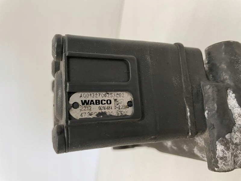 ZAWÓR PODUSZEK MERCEDES ACTROS MP 4 A0013270625 - Válvula de freio de Caminhão: foto 2 ZAWÓR PODUSZEK MERCEDES ACTROS MP 4 A0013270625 - Válvula de freio de Caminhão: foto 2