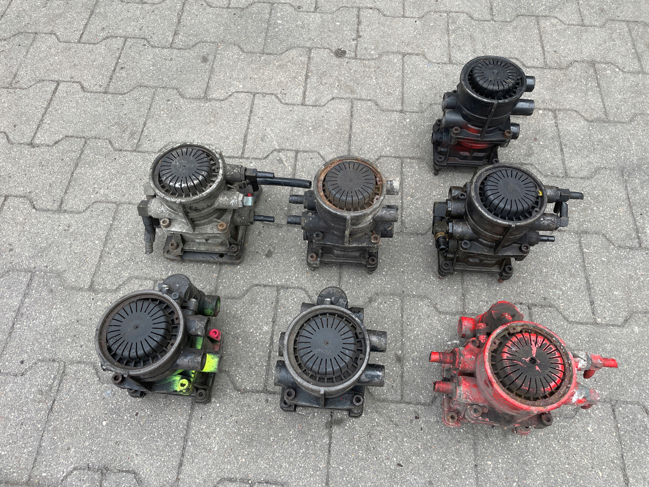 ZAWÓR PRZYCZEPY EBS MAN TGX TGS TGA 0486205022 81523016206 - Válvula de freio: foto 5 ZAWÓR PRZYCZEPY EBS MAN TGX TGS TGA 0486205022 81523016206 - Válvula de freio: foto 5