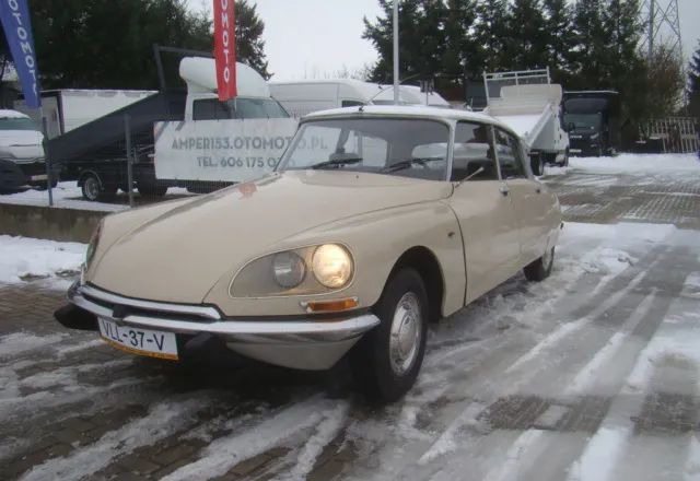 Citroën DS - Sedã: foto 1 Citroën DS - Sedã: foto 1
