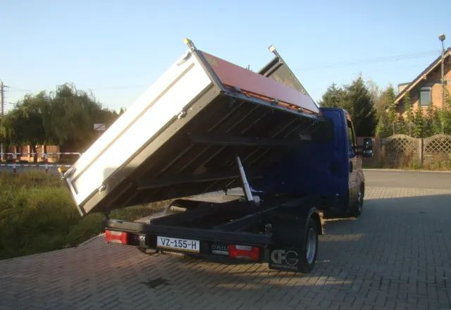 Iveco DAILY 100%PRZEBIEG-POTWIERDZONY - Furgão basculante: foto 4 Iveco DAILY 100%PRZEBIEG-POTWIERDZONY - Furgão basculante: foto 4